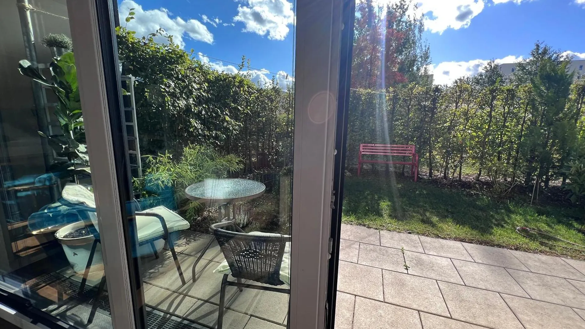アパート Bright New Studio 43M2 With A Beautiful Garden ミュンヘン